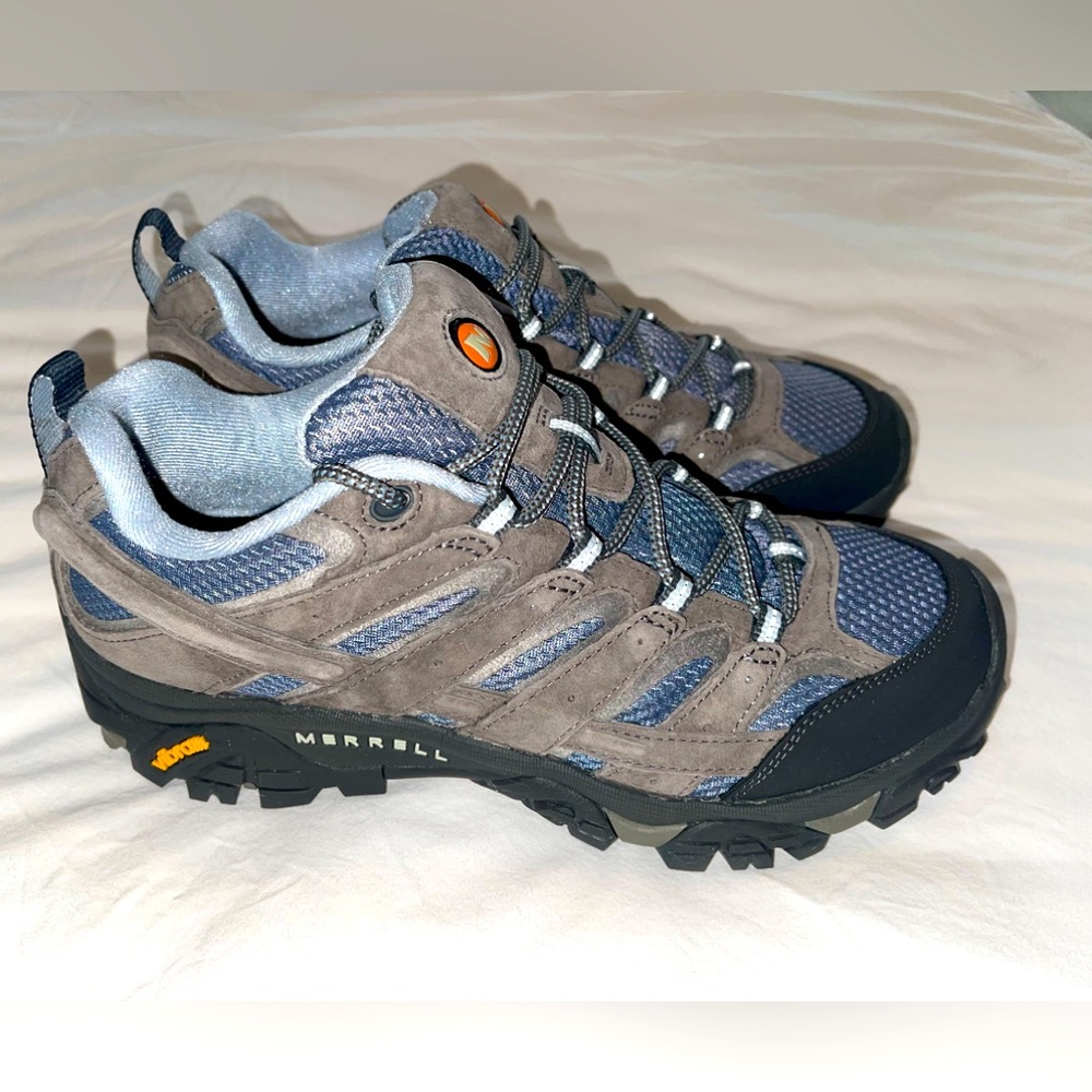 MERRELL ‘Moab 2 Vent’ Hiking Shoes Women’s size 10 Smoke NEW